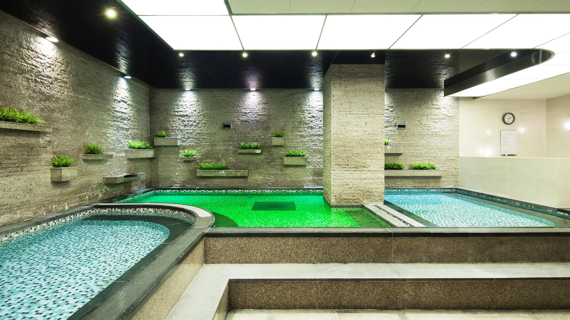 Hotel Ibis Styles Ambassador Seoul Gangnam