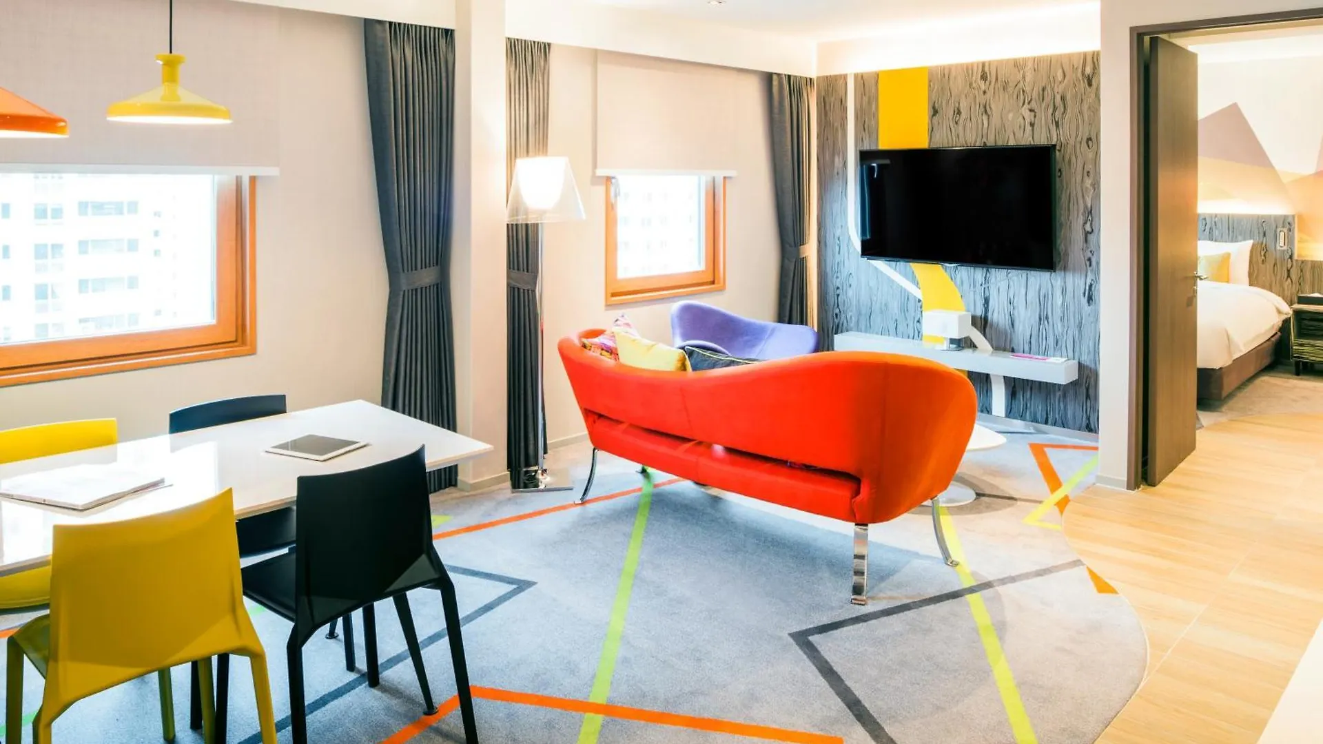 מלון Ibis Styles Ambassador Seoul Gangnam 3*,